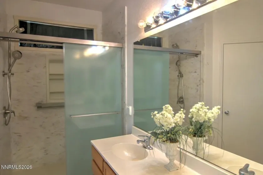 5154 Lorenzo, Sparks, Nevada 89436, 4 Bedrooms Bedrooms, ,2 BathroomsBathrooms,Residential,Residential,Lorenzo,260004059