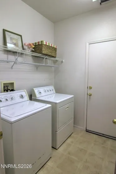 5154 Lorenzo, Sparks, Nevada 89436, 4 Bedrooms Bedrooms, ,2 BathroomsBathrooms,Residential,Residential,Lorenzo,260004059