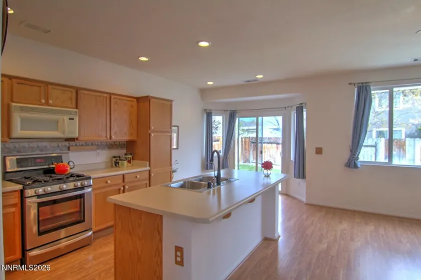 5154 Lorenzo, Sparks, Nevada 89436, 4 Bedrooms Bedrooms, ,2 BathroomsBathrooms,Residential,Residential,Lorenzo,260004059