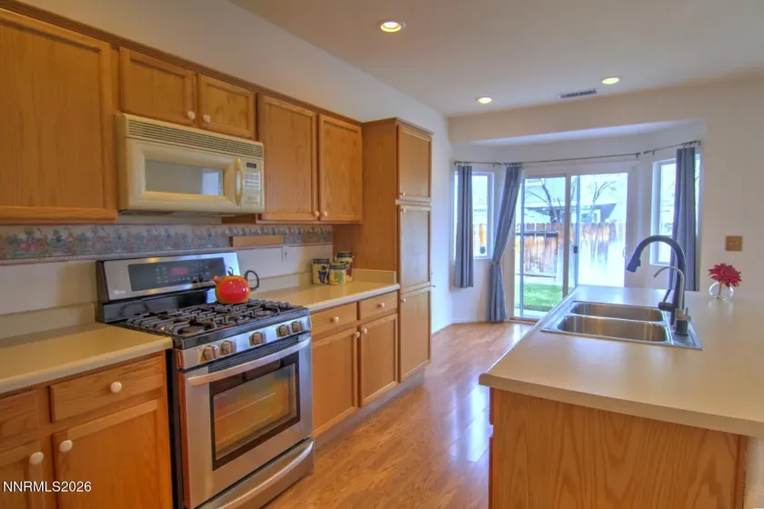 5154 Lorenzo, Sparks, Nevada 89436, 4 Bedrooms Bedrooms, ,2 BathroomsBathrooms,Residential,Residential,Lorenzo,260004059