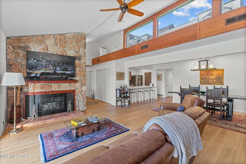 524 Island, Reno, Nevada 89501, 2 Bedrooms Bedrooms, ,2 BathroomsBathrooms,Residential,Residential,Island,260004061