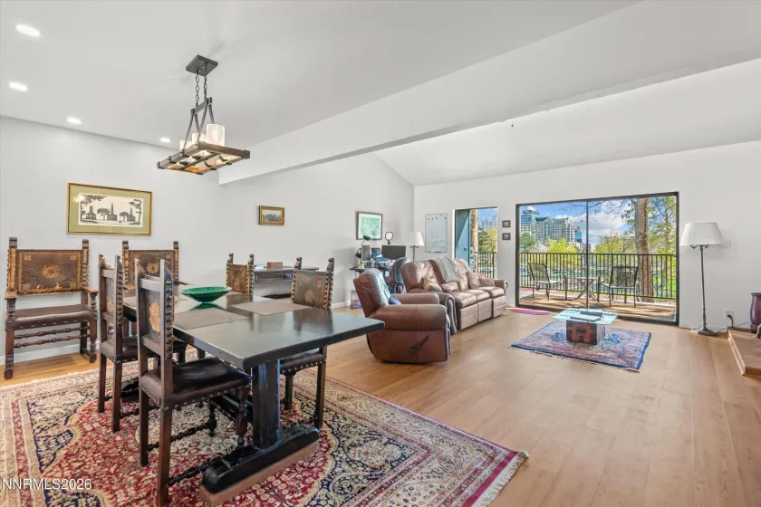 524 Island, Reno, Nevada 89501, 2 Bedrooms Bedrooms, ,2 BathroomsBathrooms,Residential,Residential,Island,260004061