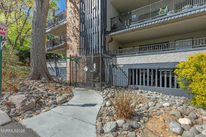 524 Island, Reno, Nevada 89501, 2 Bedrooms Bedrooms, ,2 BathroomsBathrooms,Residential,Residential,Island,260004061