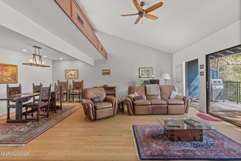 524 Island, Reno, Nevada 89501, 2 Bedrooms Bedrooms, ,2 BathroomsBathrooms,Residential,Residential,Island,260004061