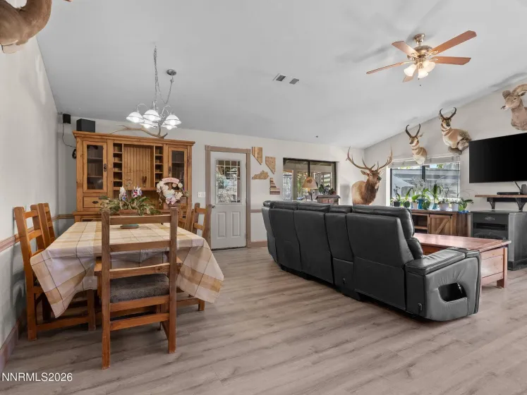 5500 Peak, Reno, Nevada 89510, 4 Bedrooms Bedrooms, ,2 BathroomsBathrooms,Residential,Residential,Peak,260004067