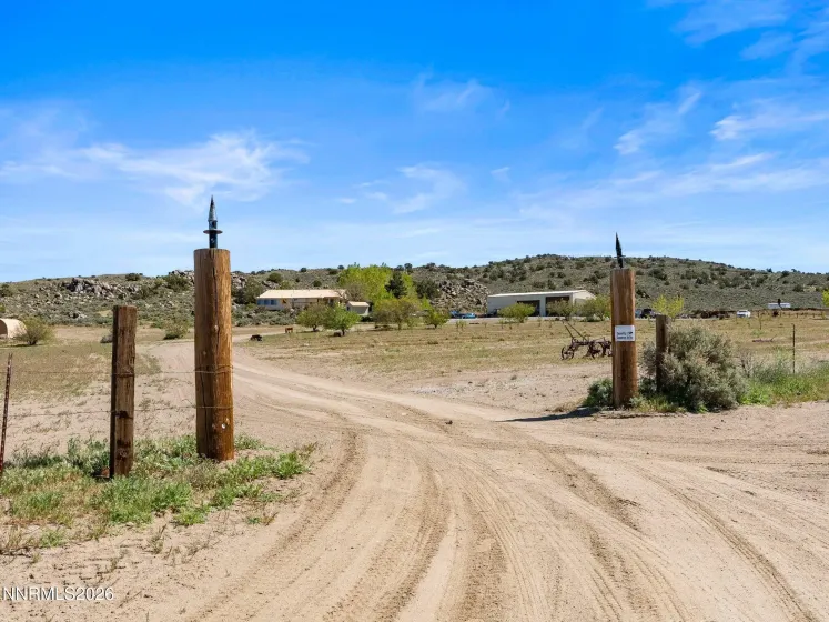 5500 Peak, Reno, Nevada 89510, 4 Bedrooms Bedrooms, ,2 BathroomsBathrooms,Residential,Residential,Peak,260004067