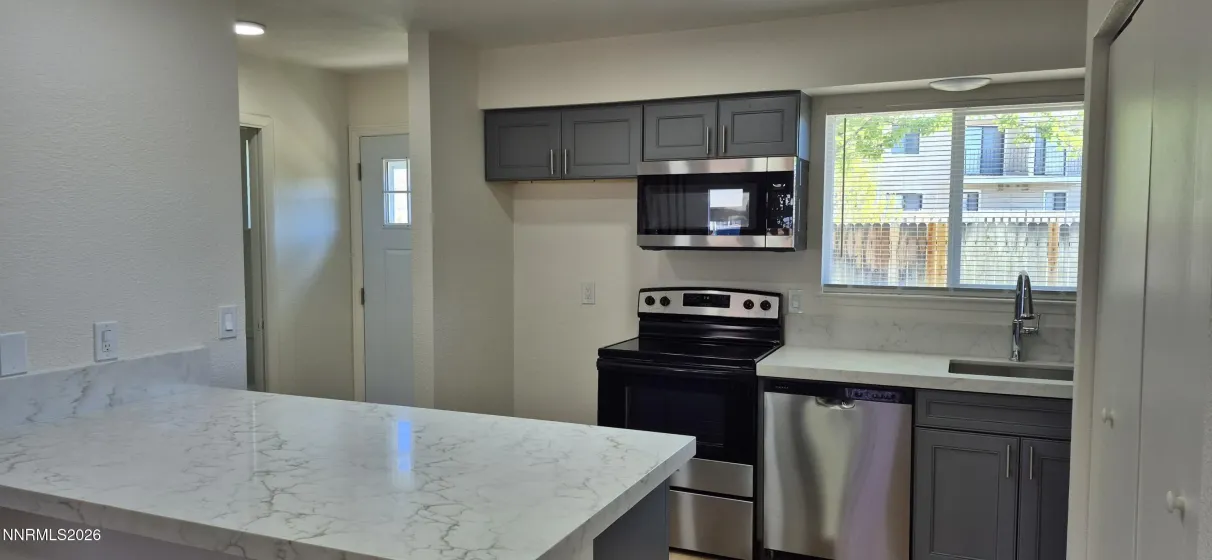 1351 El Dorado, Gardnerville, Nevada 89410, 3 Bedrooms Bedrooms, ,3 BathroomsBathrooms,Residential,Residential,El Dorado,260004070