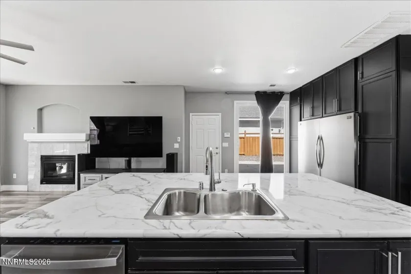 7475 Earlsmoore, Sparks, Nevada 89436, 4 Bedrooms Bedrooms, ,3 BathroomsBathrooms,Residential,Residential,Earlsmoore,260004072