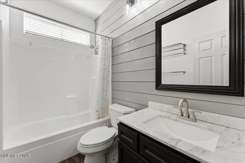 7475 Earlsmoore, Sparks, Nevada 89436, 4 Bedrooms Bedrooms, ,3 BathroomsBathrooms,Residential,Residential,Earlsmoore,260004072