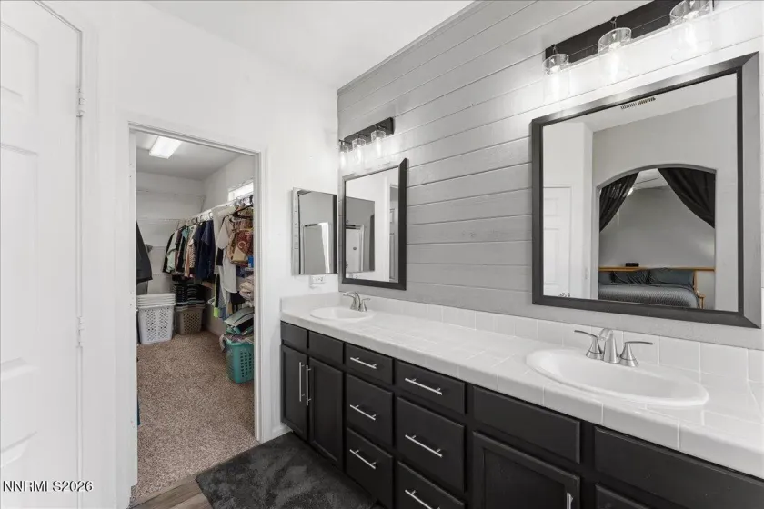 7475 Earlsmoore, Sparks, Nevada 89436, 4 Bedrooms Bedrooms, ,3 BathroomsBathrooms,Residential,Residential,Earlsmoore,260004072