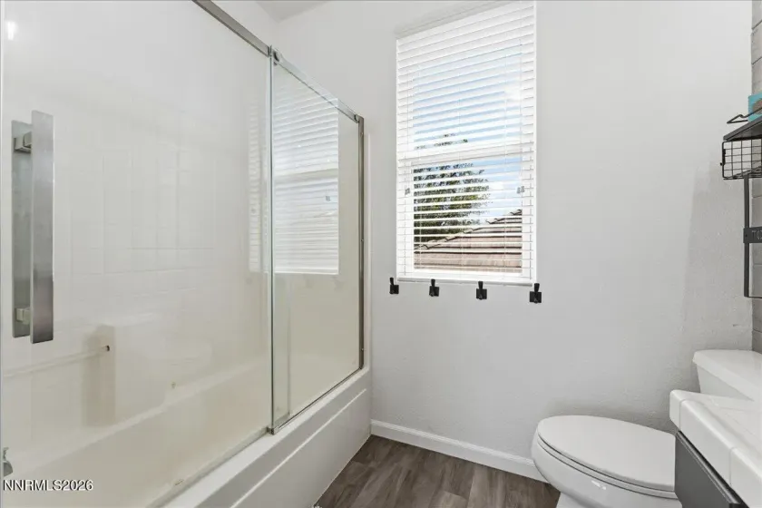 7475 Earlsmoore, Sparks, Nevada 89436, 4 Bedrooms Bedrooms, ,3 BathroomsBathrooms,Residential,Residential,Earlsmoore,260004072