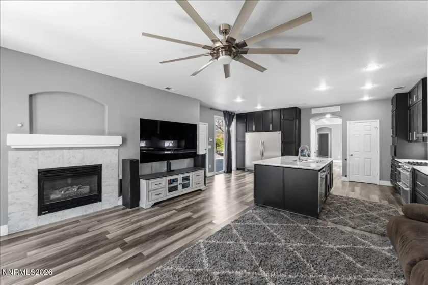 7475 Earlsmoore, Sparks, Nevada 89436, 4 Bedrooms Bedrooms, ,3 BathroomsBathrooms,Residential,Residential,Earlsmoore,260004072