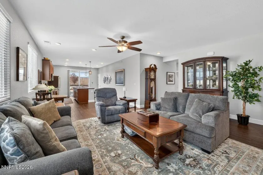 913 Estuary, Reno, Nevada 89506, 3 Bedrooms Bedrooms, ,3 BathroomsBathrooms,Residential,Residential,Estuary,260004073