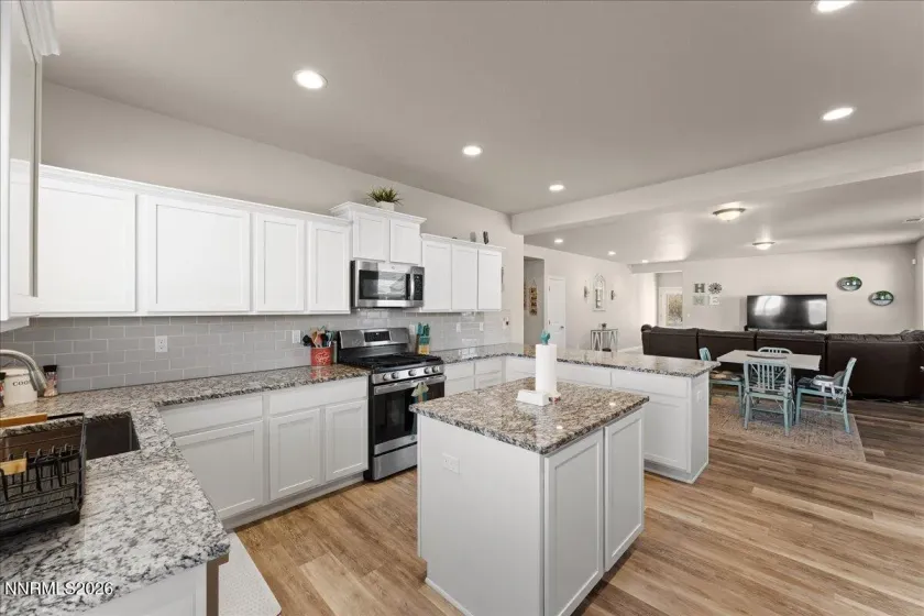 4062 Cone Peak, Reno, Nevada 89508, 3 Bedrooms Bedrooms, ,2 BathroomsBathrooms,Residential,Residential,Cone Peak,260004076