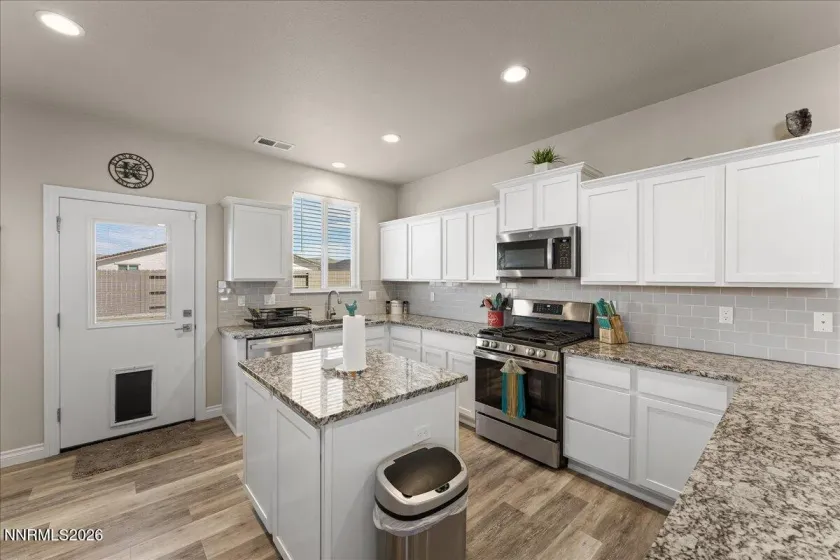 4062 Cone Peak, Reno, Nevada 89508, 3 Bedrooms Bedrooms, ,2 BathroomsBathrooms,Residential,Residential,Cone Peak,260004076