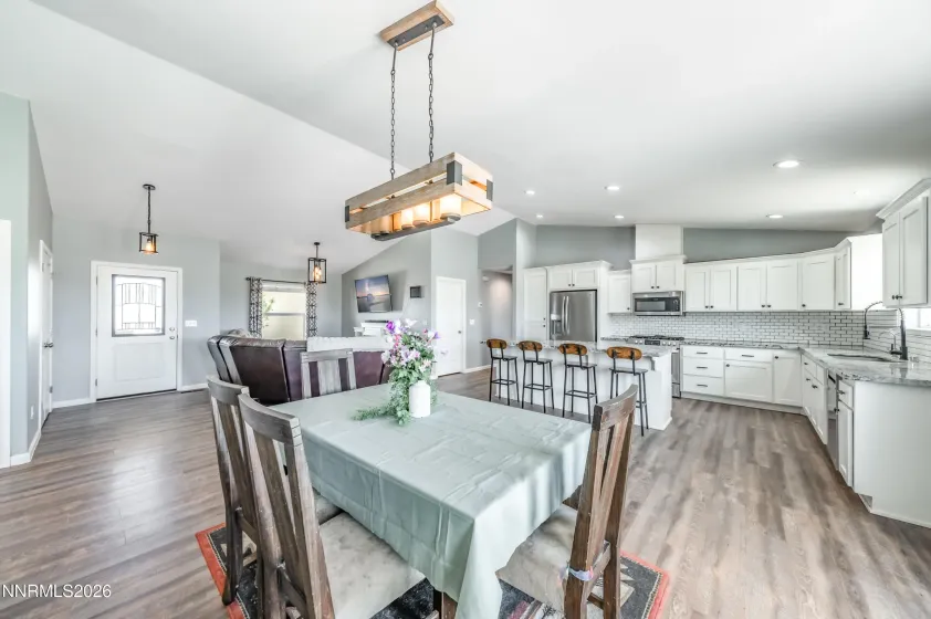 1241 Sky Ridge, Fallon, Nevada 89406, 3 Bedrooms Bedrooms, ,2 BathroomsBathrooms,Residential,Residential,Sky Ridge,260004078