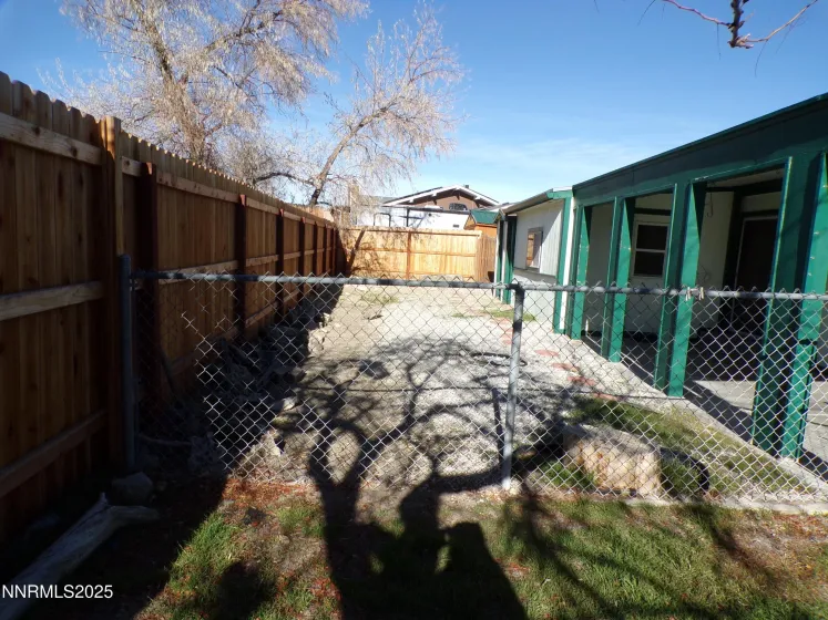 305 Parkland, Fernley, Nevada 89408, 3 Bedrooms Bedrooms, ,2 BathroomsBathrooms,Residential,Residential,Parkland,250059036