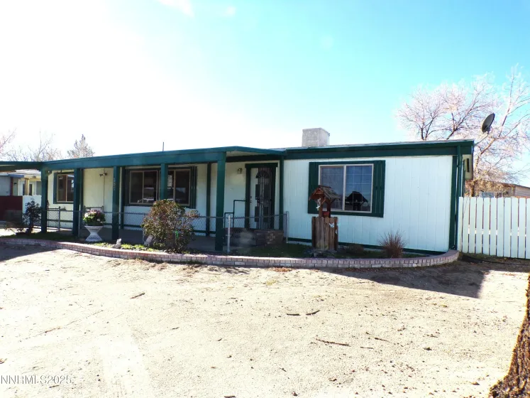 305 Parkland, Fernley, Nevada 89408, 3 Bedrooms Bedrooms, ,2 BathroomsBathrooms,Residential,Residential,Parkland,250059036