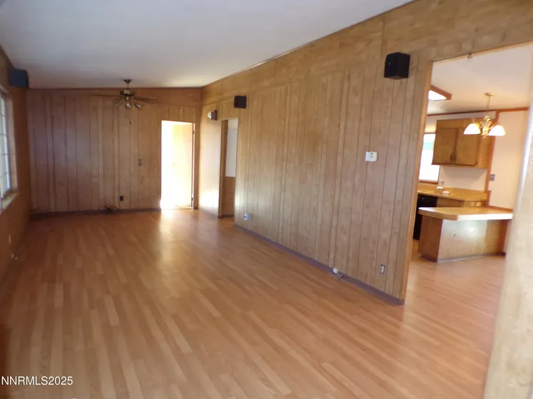 305 Parkland, Fernley, Nevada 89408, 3 Bedrooms Bedrooms, ,2 BathroomsBathrooms,Residential,Residential,Parkland,250059036