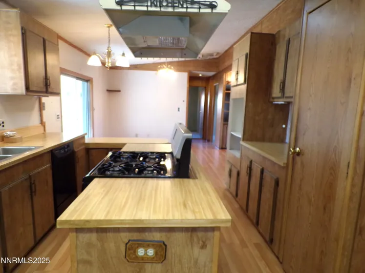 305 Parkland, Fernley, Nevada 89408, 3 Bedrooms Bedrooms, ,2 BathroomsBathrooms,Residential,Residential,Parkland,250059036