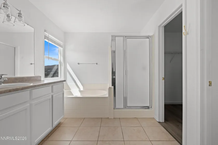 5850 Blue Canyon, Reno, Nevada 89523, 4 Bedrooms Bedrooms, ,3 BathroomsBathrooms,Residential,Residential,Blue Canyon,260002317