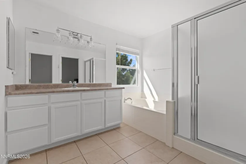 5850 Blue Canyon, Reno, Nevada 89523, 4 Bedrooms Bedrooms, ,3 BathroomsBathrooms,Residential,Residential,Blue Canyon,260002317