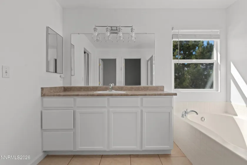 5850 Blue Canyon, Reno, Nevada 89523, 4 Bedrooms Bedrooms, ,3 BathroomsBathrooms,Residential,Residential,Blue Canyon,260002317