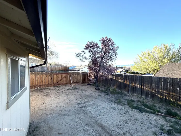 6715 Peppermint, Reno, Nevada 89506, 2 Bedrooms Bedrooms, ,2 BathroomsBathrooms,Residential,Residential,Peppermint,260003587