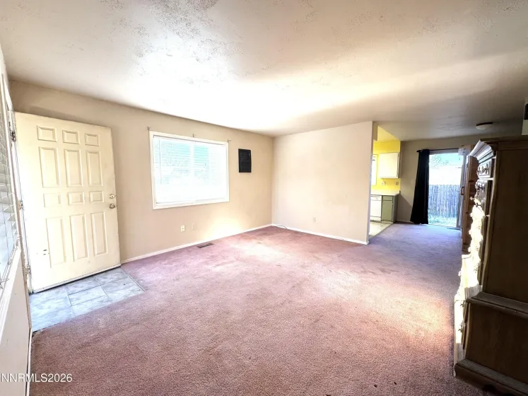 6715 Peppermint, Reno, Nevada 89506, 2 Bedrooms Bedrooms, ,2 BathroomsBathrooms,Residential,Residential,Peppermint,260003587