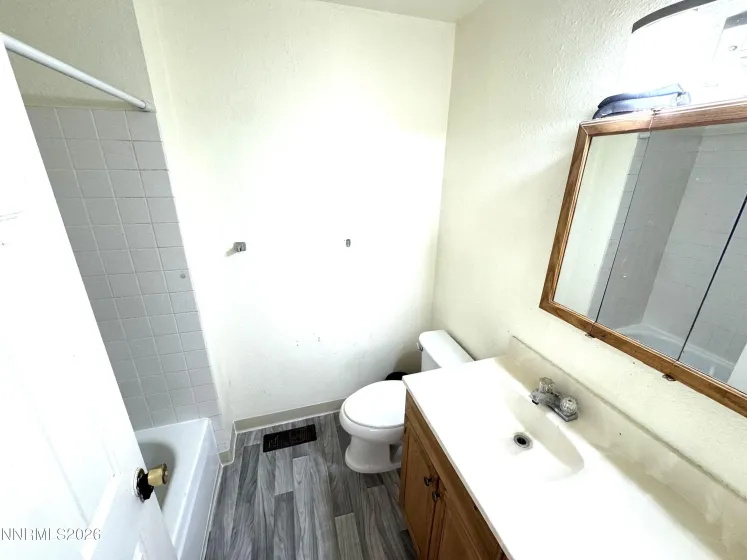 6715 Peppermint, Reno, Nevada 89506, 2 Bedrooms Bedrooms, ,2 BathroomsBathrooms,Residential,Residential,Peppermint,260003587