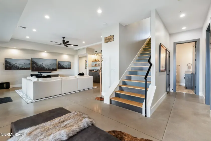 2353 Old Waverly, Sparks, Nevada 89436, 5 Bedrooms Bedrooms, ,4 BathroomsBathrooms,Residential,Residential,Old Waverly,260004116