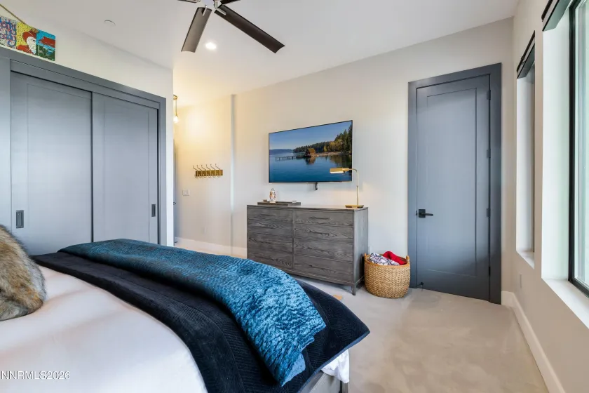 2353 Old Waverly, Sparks, Nevada 89436, 5 Bedrooms Bedrooms, ,4 BathroomsBathrooms,Residential,Residential,Old Waverly,260004116