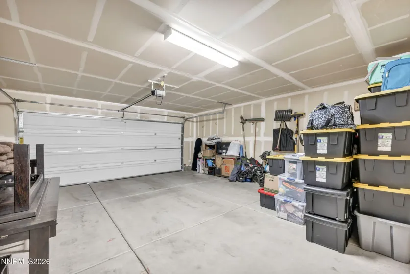 99 Rogue, Dayton, Nevada 89403, 5 Bedrooms Bedrooms, ,3 BathroomsBathrooms,Residential,Residential,Rogue,260004117