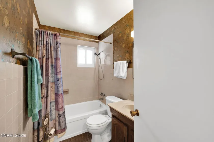 119 Devere, Sparks, Nevada 89431, 4 Bedrooms Bedrooms, ,2 BathroomsBathrooms,Residential,Residential,Devere,260004119