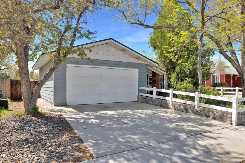 119 Devere, Sparks, Nevada 89431, 4 Bedrooms Bedrooms, ,2 BathroomsBathrooms,Residential,Residential,Devere,260004119