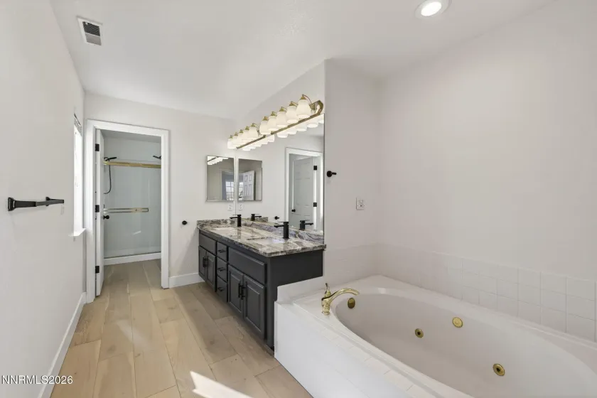 3322 Deer Ridge, Reno, Nevada 89509, 3 Bedrooms Bedrooms, ,3 BathroomsBathrooms,Residential,Residential,Deer Ridge,260004122