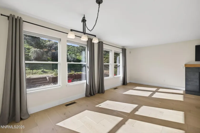 3322 Deer Ridge, Reno, Nevada 89509, 3 Bedrooms Bedrooms, ,3 BathroomsBathrooms,Residential,Residential,Deer Ridge,260004122