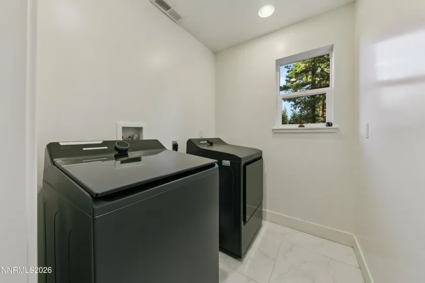 110 Sequoia, Stateline, Nevada 89449, 3 Bedrooms Bedrooms, ,4 BathroomsBathrooms,Residential,Residential,Sequoia,260004130