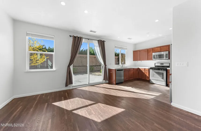 11760 Cervino, Reno, Nevada 89521, 3 Bedrooms Bedrooms, ,2 BathroomsBathrooms,Residential,Residential,Cervino,260004128