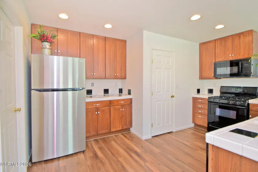 5712 Royal Vista, Reno, Nevada 89523, 5 Bedrooms Bedrooms, ,3 BathroomsBathrooms,Residential,Residential,Royal Vista,260004132