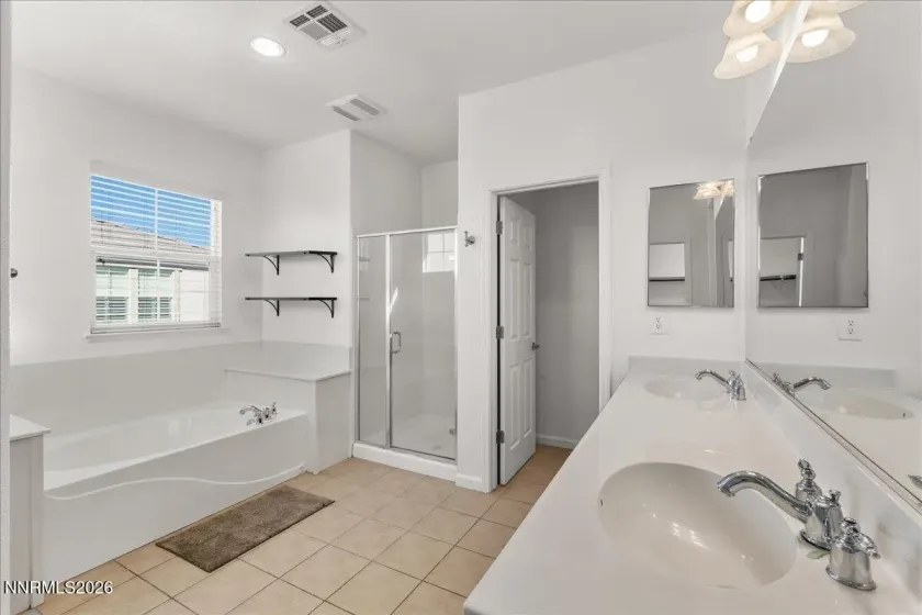 6955 Sacred, Sparks, Nevada 89436, 3 Bedrooms Bedrooms, ,3 BathroomsBathrooms,Residential,Residential,Sacred,260004136