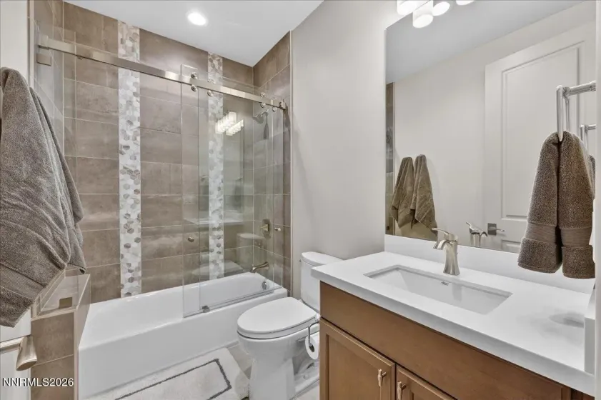 5120 Bordeaux, Reno, Nevada 89511, 3 Bedrooms Bedrooms, ,4 BathroomsBathrooms,Residential,Residential,Bordeaux,260004087