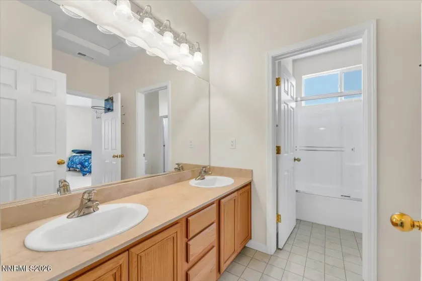 3142 Banestone, Sparks, Nevada 89436, 4 Bedrooms Bedrooms, ,3 BathroomsBathrooms,Residential,Residential,Banestone,260004089