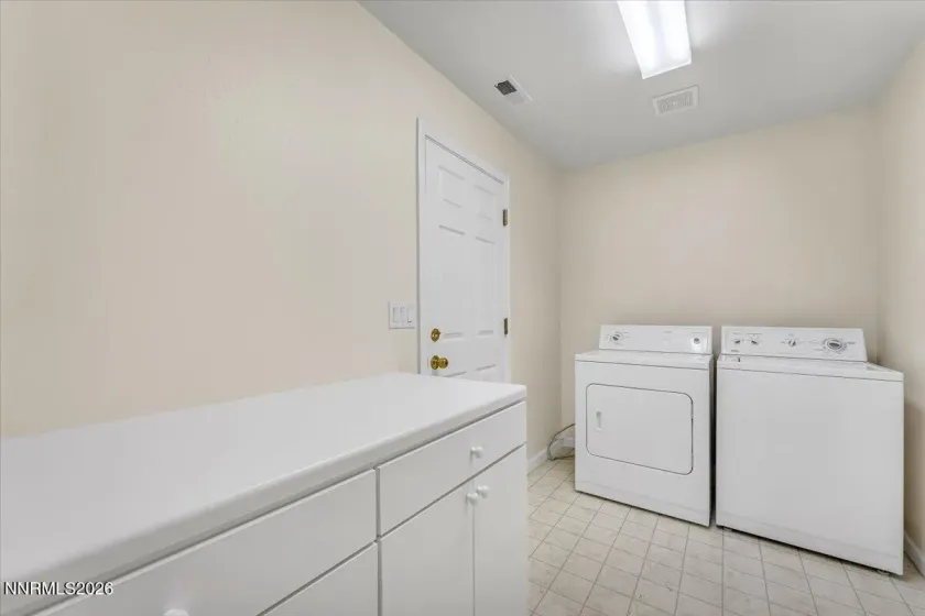 3142 Banestone, Sparks, Nevada 89436, 4 Bedrooms Bedrooms, ,3 BathroomsBathrooms,Residential,Residential,Banestone,260004089