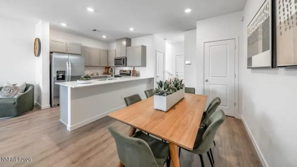 1037 North Wind, Carson City, Nevada 89701, 2 Bedrooms Bedrooms, ,3 BathroomsBathrooms,Residential,Residential,North Wind,260004095