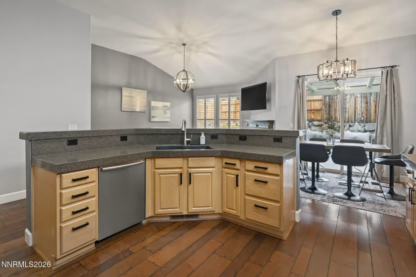 4814 Ramcreek, Reno, Nevada 89519, 3 Bedrooms Bedrooms, ,2 BathroomsBathrooms,Residential,Residential,Ramcreek,260004097