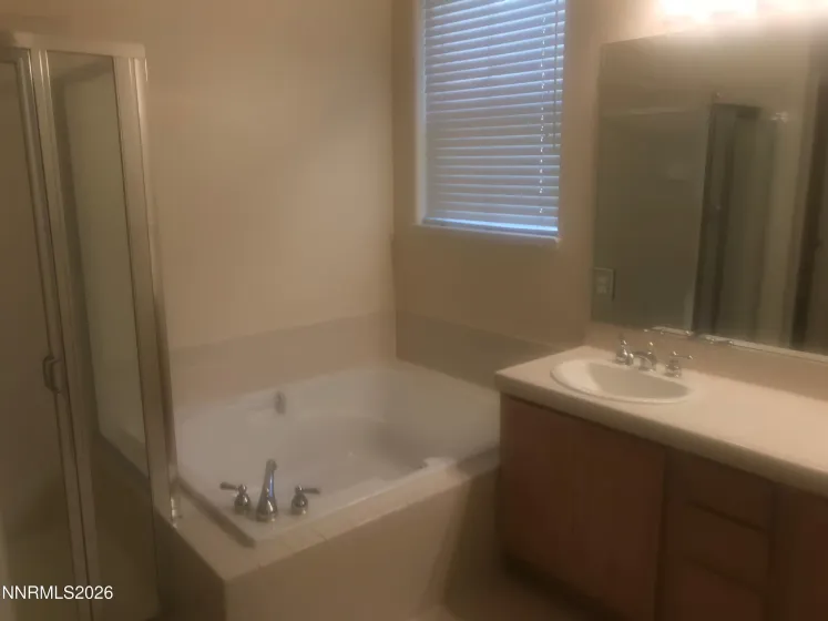 7874 Tormes, Sparks, Nevada 89436, 3 Bedrooms Bedrooms, ,2 BathroomsBathrooms,Residential,Residential,Tormes,260001832