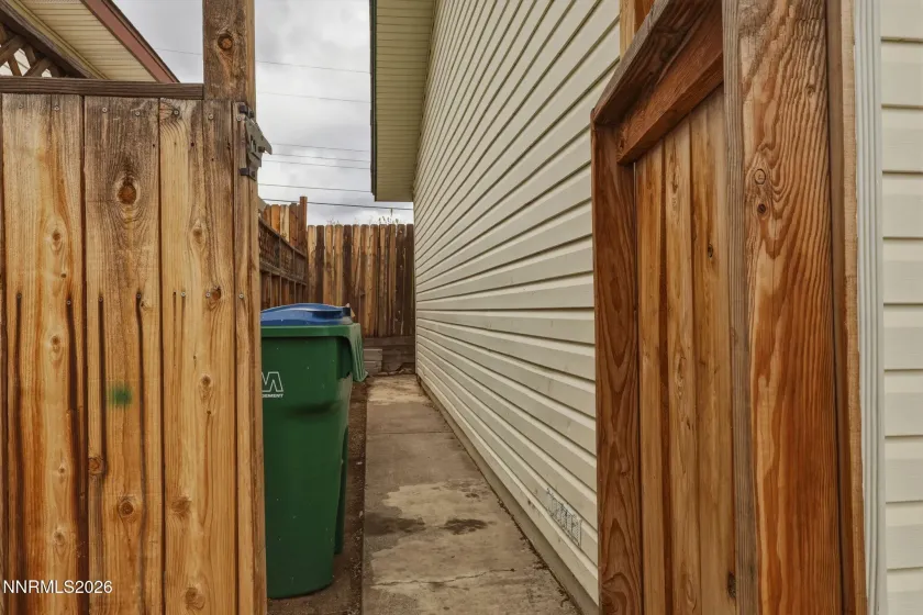 3260 Heights, Reno, Nevada 89503, 4 Bedrooms Bedrooms, ,3 BathroomsBathrooms,Residential,Residential,Heights,260004102