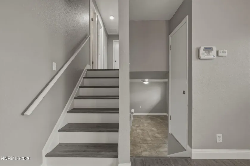 3260 Heights, Reno, Nevada 89503, 4 Bedrooms Bedrooms, ,3 BathroomsBathrooms,Residential,Residential,Heights,260004102