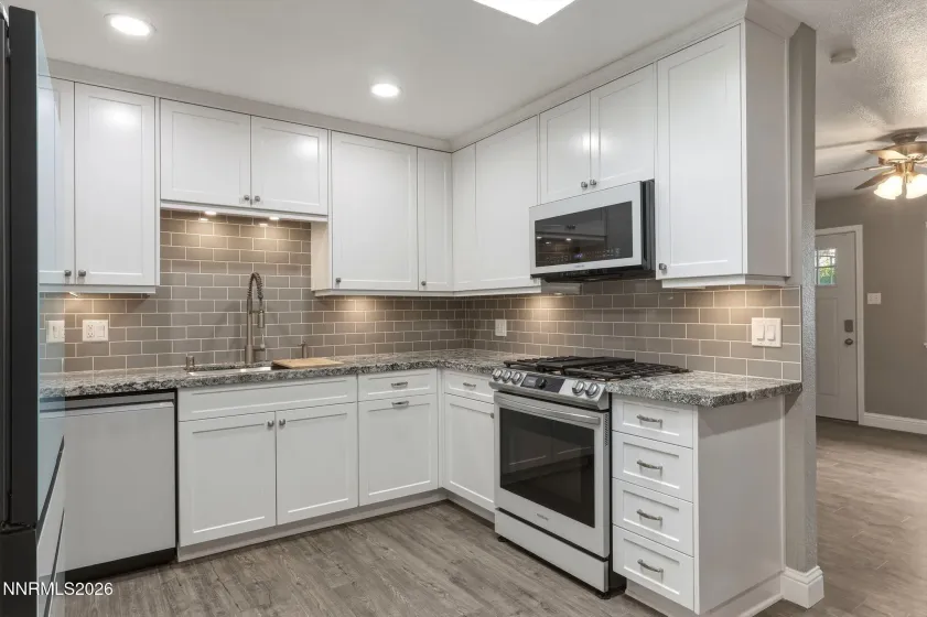 3260 Heights, Reno, Nevada 89503, 4 Bedrooms Bedrooms, ,3 BathroomsBathrooms,Residential,Residential,Heights,260004102